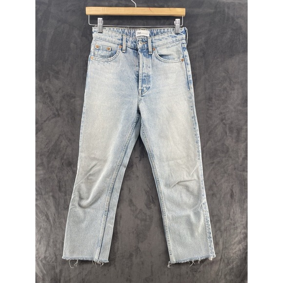 Zara Denim - Zara Women's Light Wash Cropped Straight Leg Jeans Raw Hem Distressed Size 2